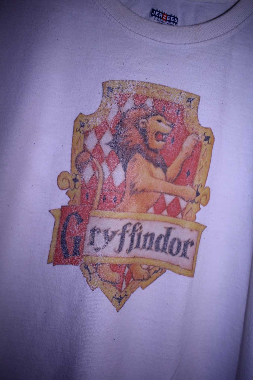 Vintage Harry Potter Gryffindor Crest T-Shirt - image 6