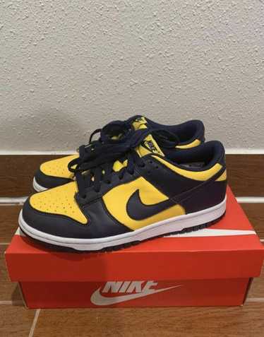 Nike Dunk Low Michigan