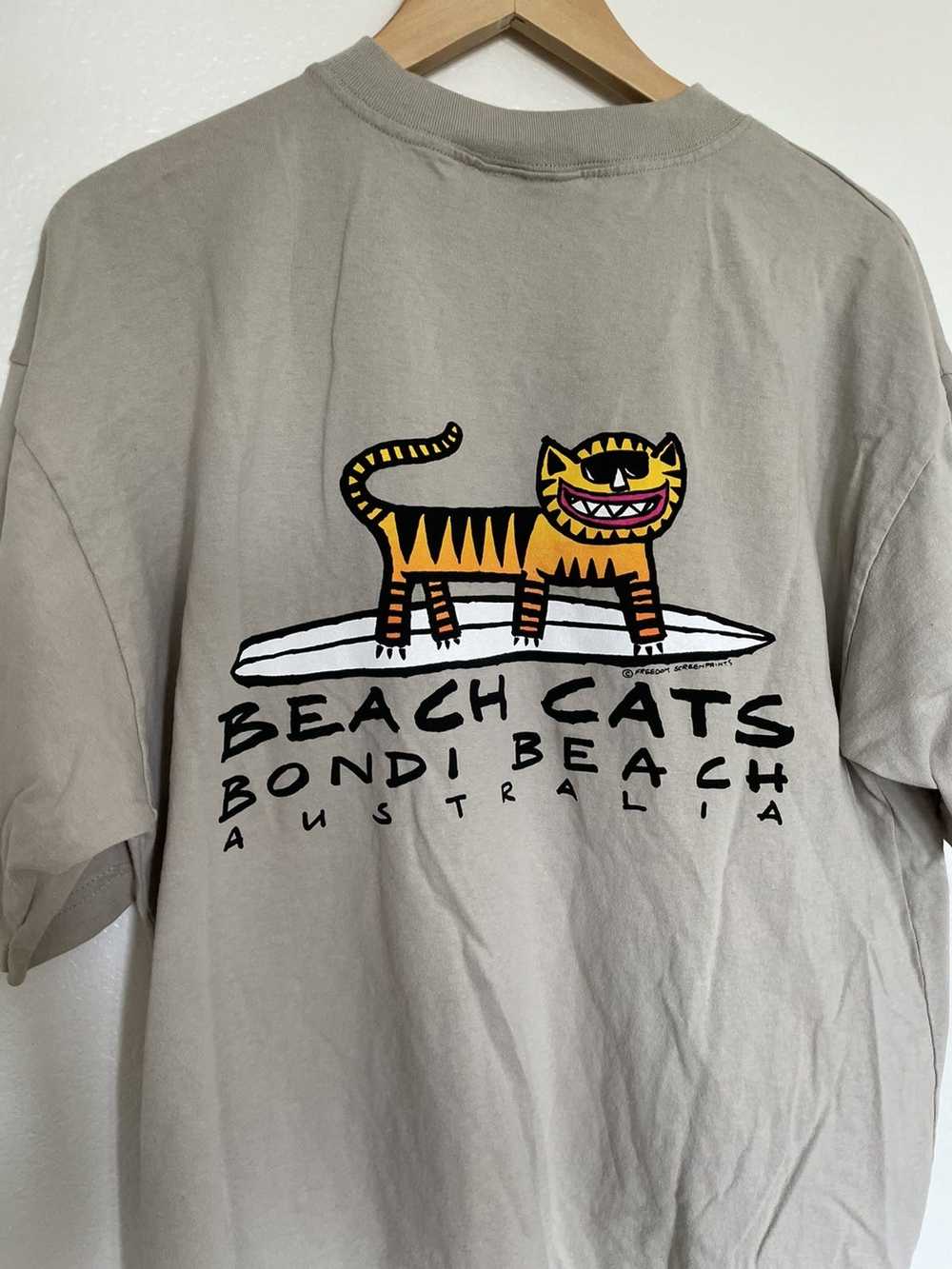 Vintage Vintage 90s bonkers made in Australia tee - image 2