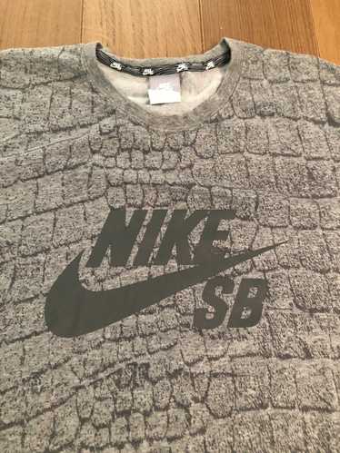 Nike Nike SB Elephant print shirt