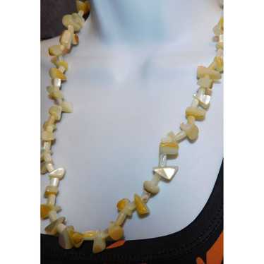 Other Pearlescent Shell Bead Necklace - image 1