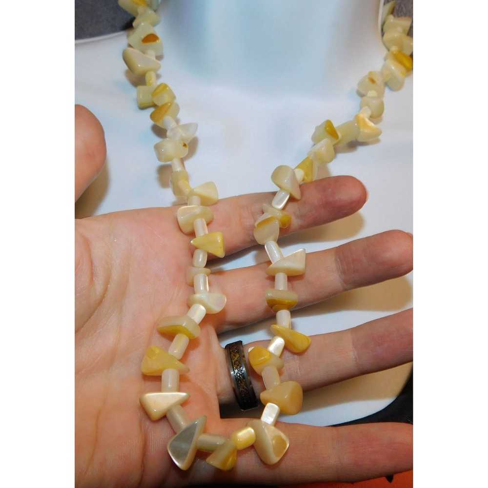 Other Pearlescent Shell Bead Necklace - image 2