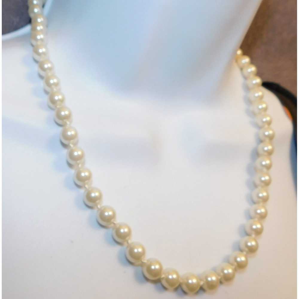 Other Faux Pearl Necklace - image 4