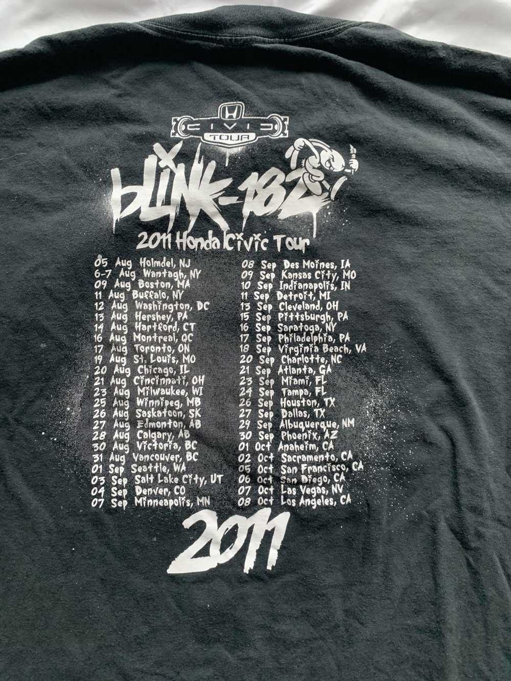 Band Tees × Vintage BLINK 182 2011 TOUR TEE - image 2