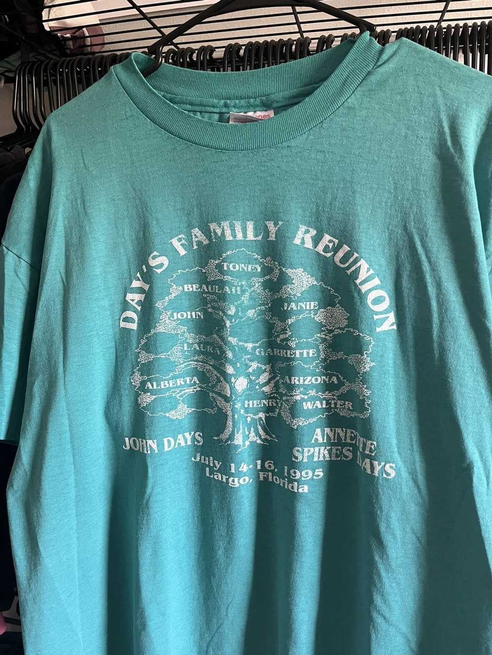 Vintage Vintage 90s Boxy Family Reunion 1995 Sing… - image 2