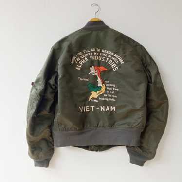 Vietnam souvenir jacket - Gem