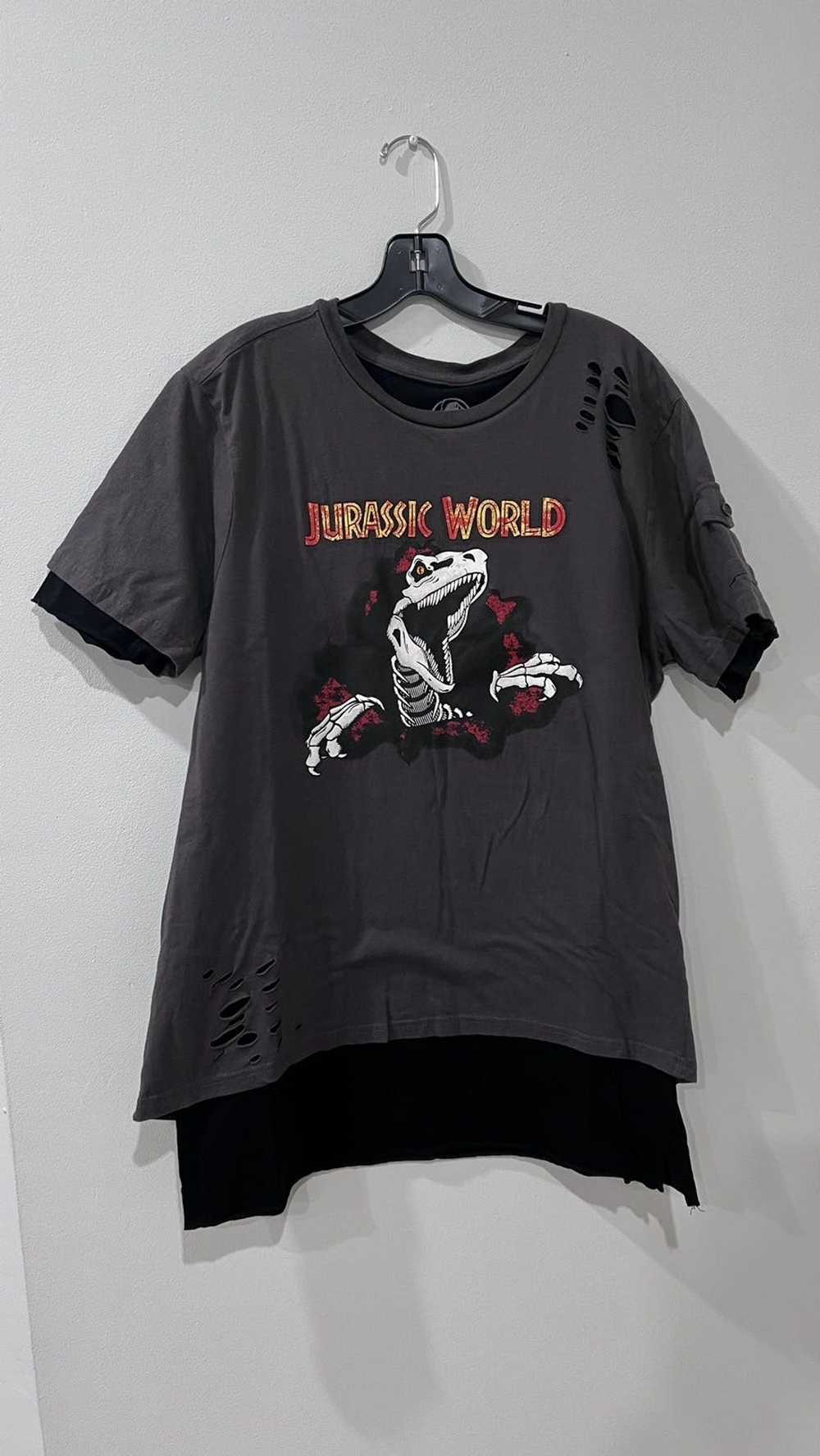 Movie × Streetwear × Vintage Jurassic World tee S… - image 2