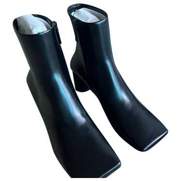 Balenciaga Knife leather boots - image 1
