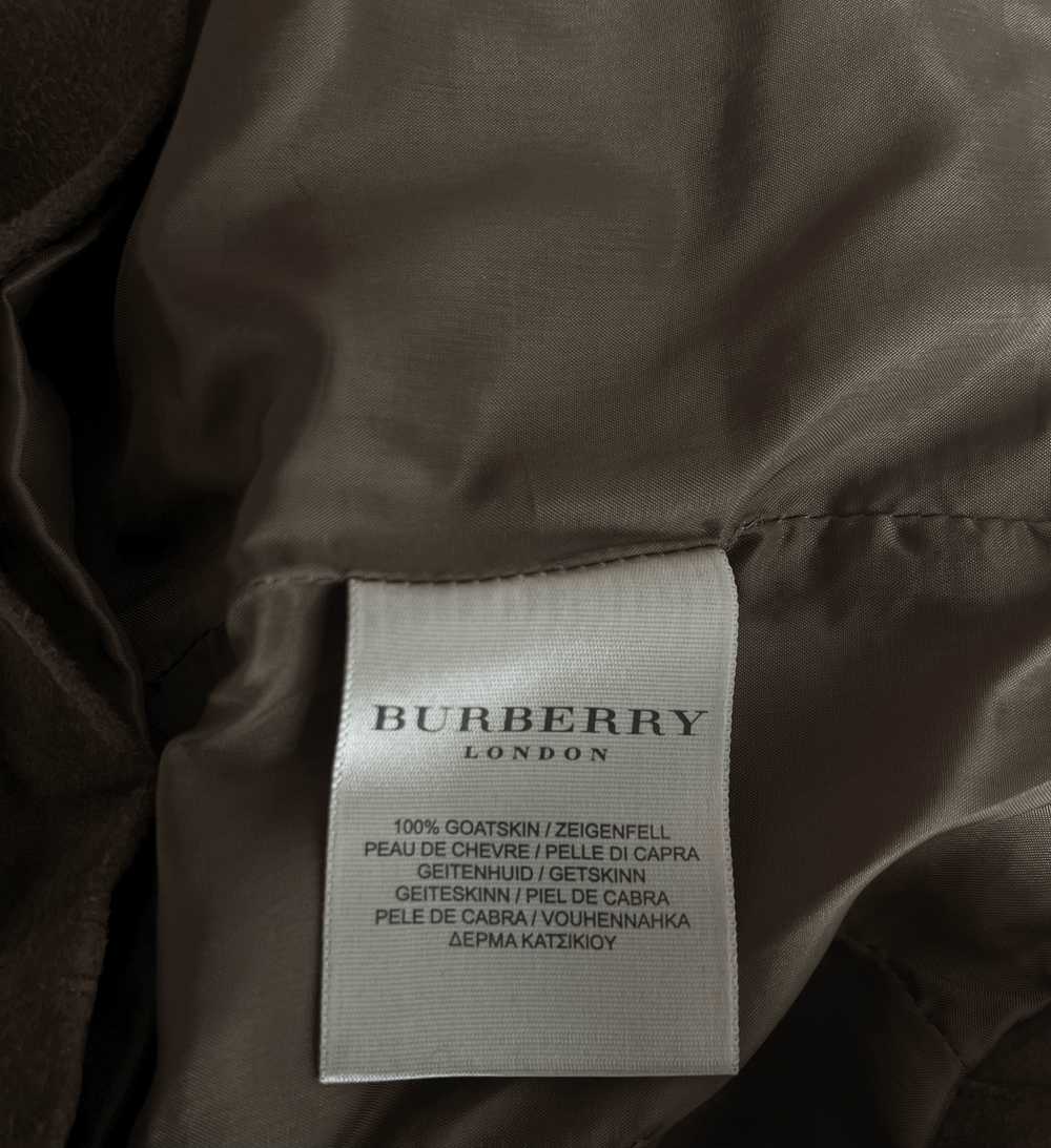 2000s Burberry Suede Jacket - image 9