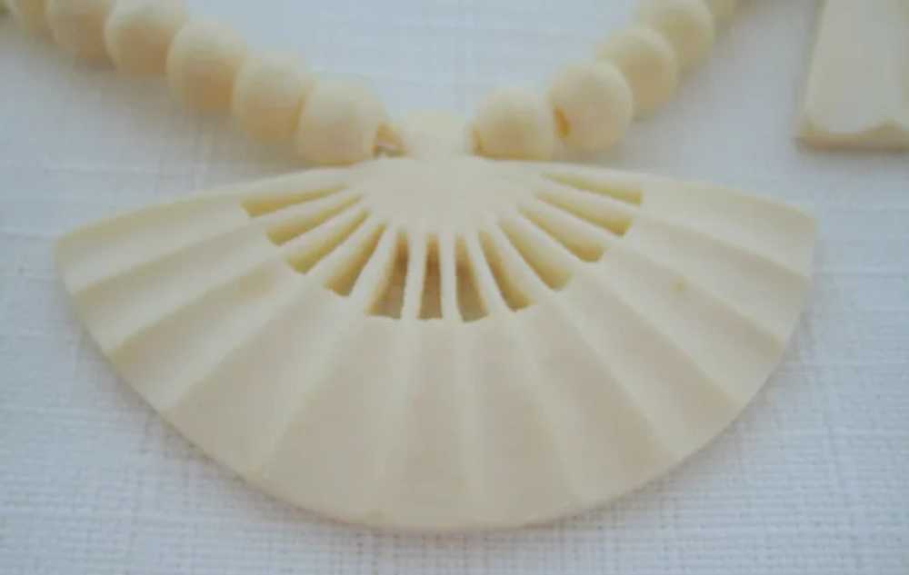 Mid-Century Carved Bone Three Fan Necklace - image 9