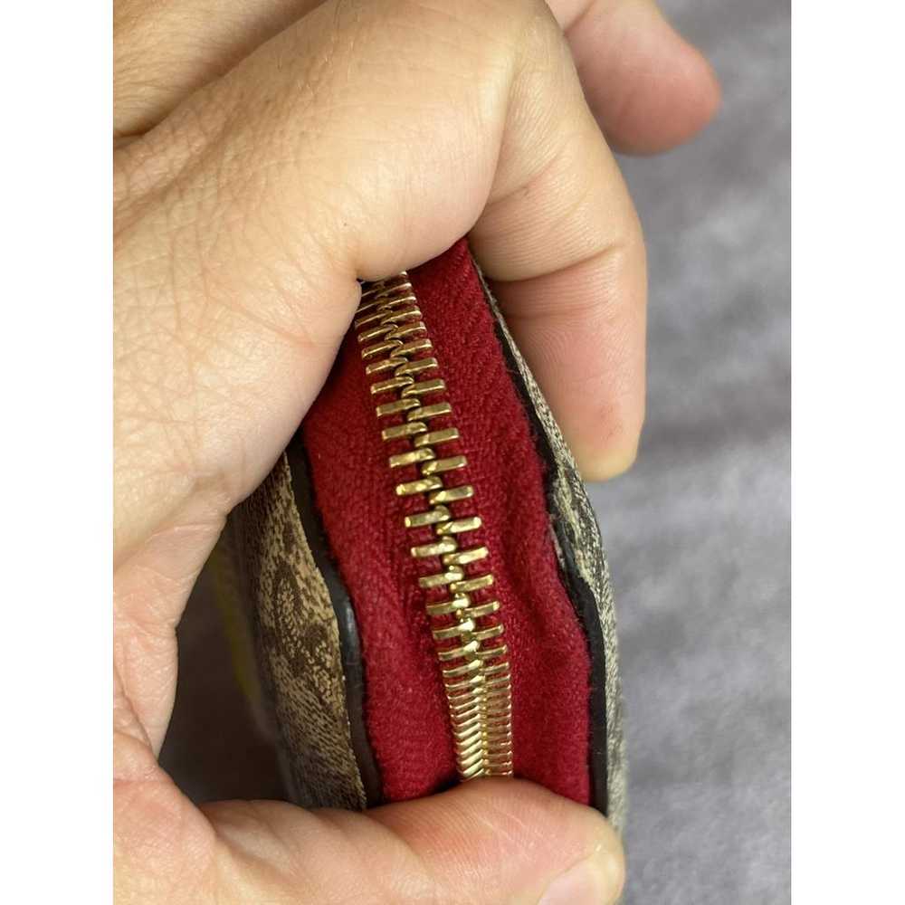 Gucci Leather wallet - image 8