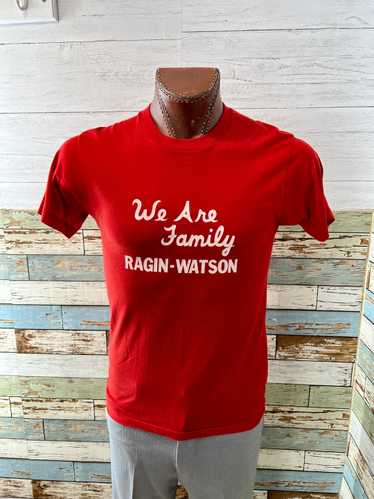 80’s Red Family theme logo Print T-shirt