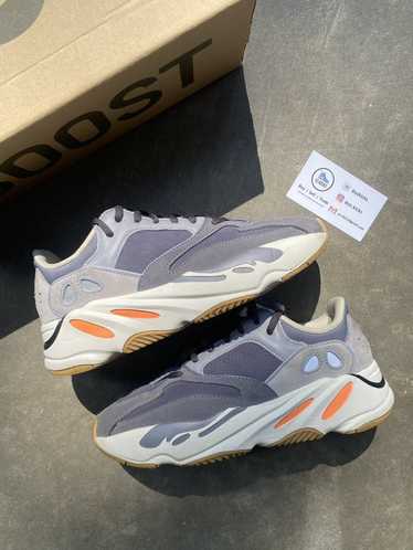 Adidas × Kanye West Adidas Yeezy 700 Magnet size … - image 1