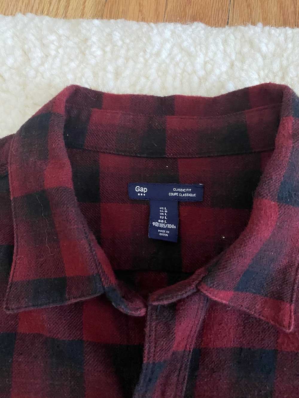 Gap Gap Black and Red Flannel sz L - image 2
