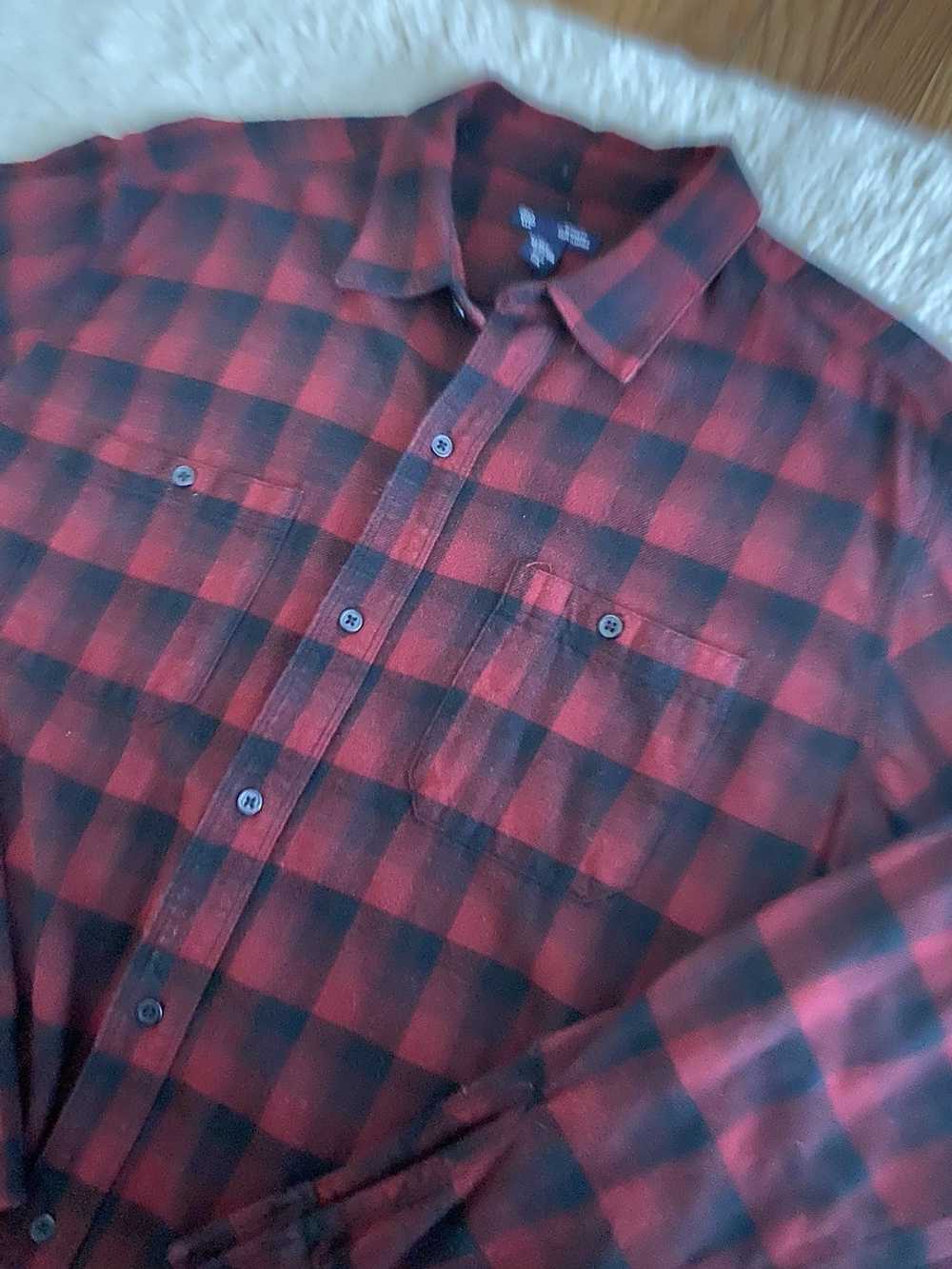 Gap Gap Black and Red Flannel sz L - image 3