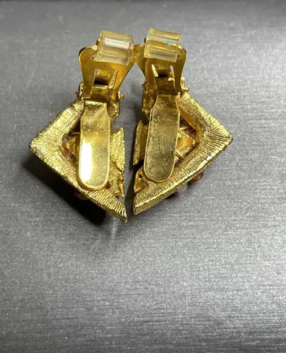 Hobe’ Geometric Gold Tone & Glass Earrings - image 8