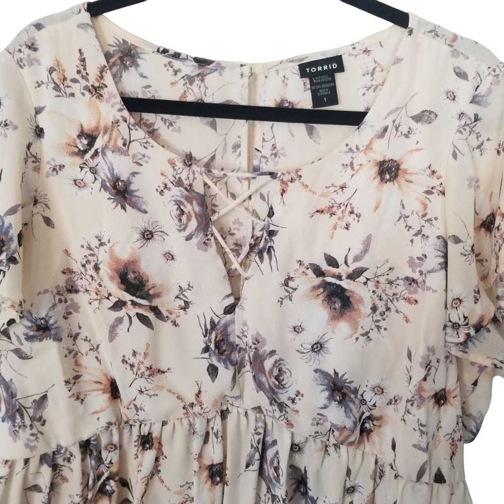 Other Torrid 1X Floral Short Sleeve Georgette Lat… - image 3