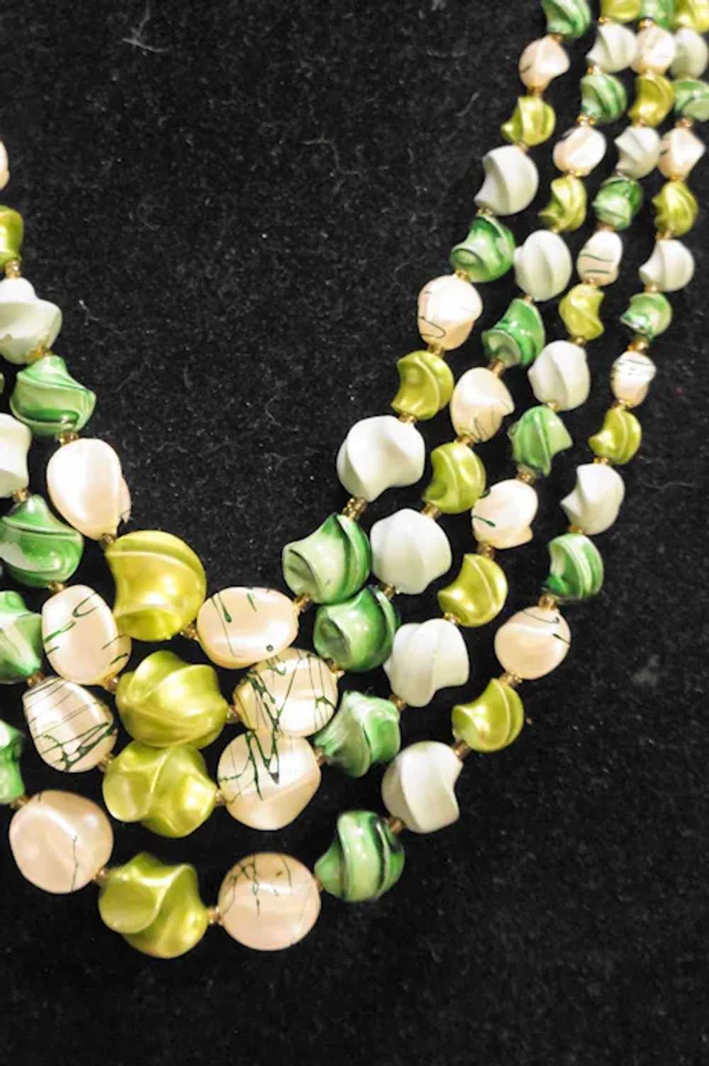 Hong Kong Green Four Strand Necklace Twisted Beads - image 6