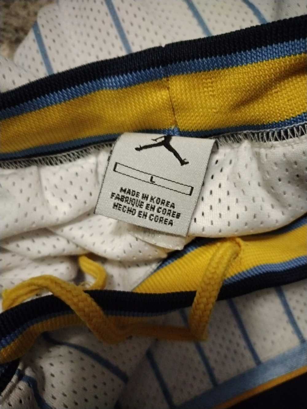 Jordan Brand Vtg SHORTS Nike AIR JORDAN MELO 2 PI… - image 4