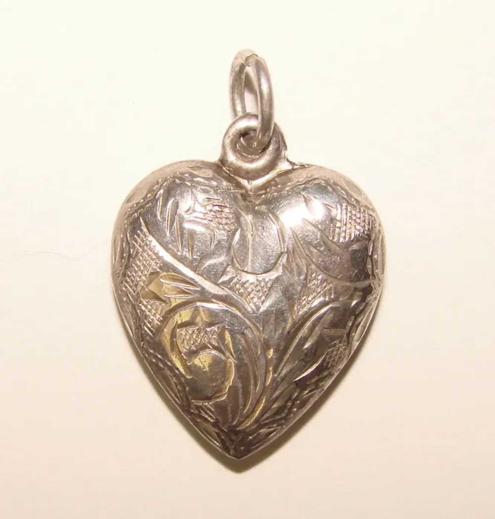 Gorgeous Sterling PUFFY HEART Engraved Design Pen… - image 2