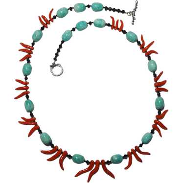 Aventurine and coral necklace