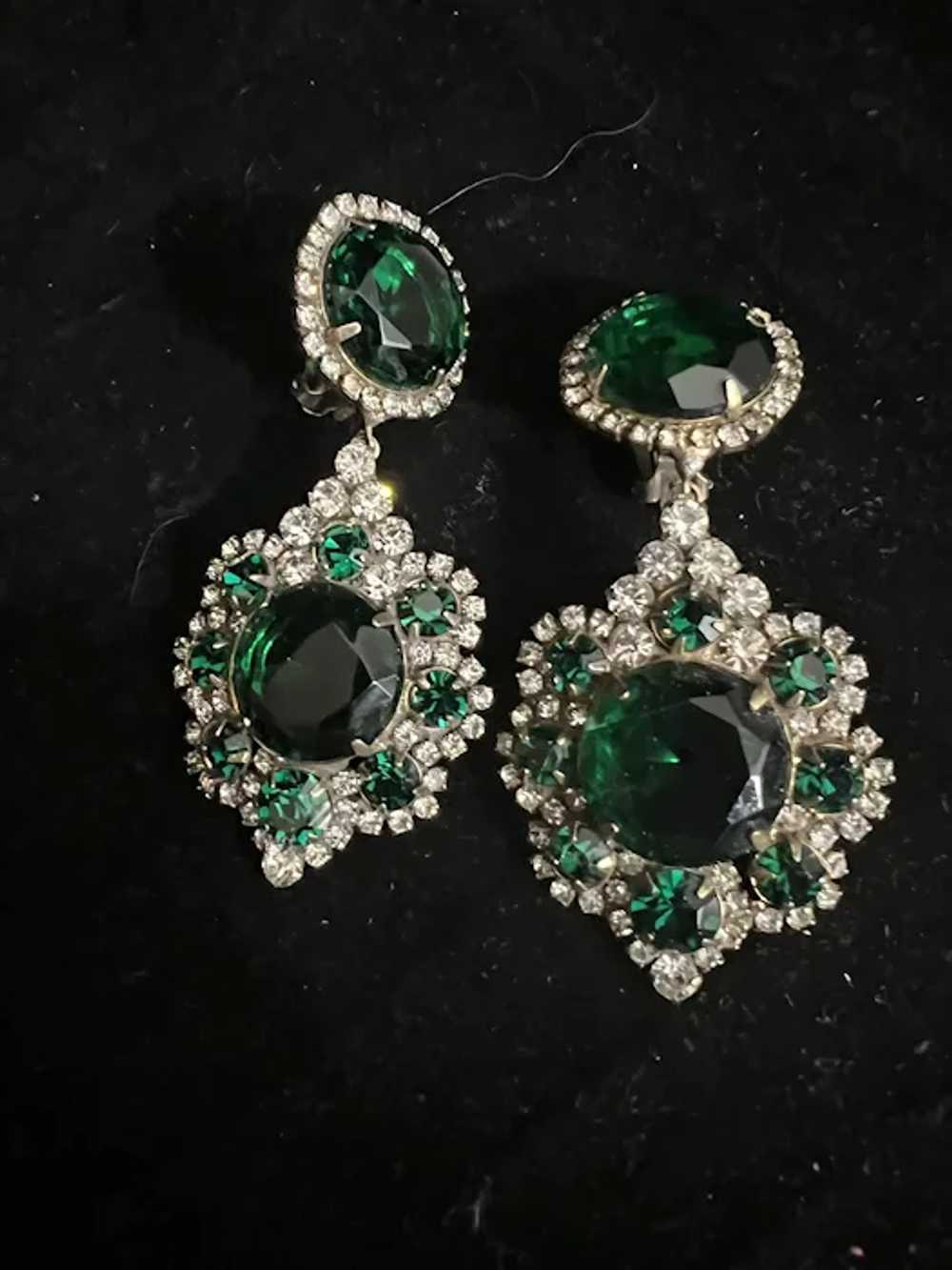 Vintage Couture KJL Kenneth Jay Lane Faux Emerald… - image 3