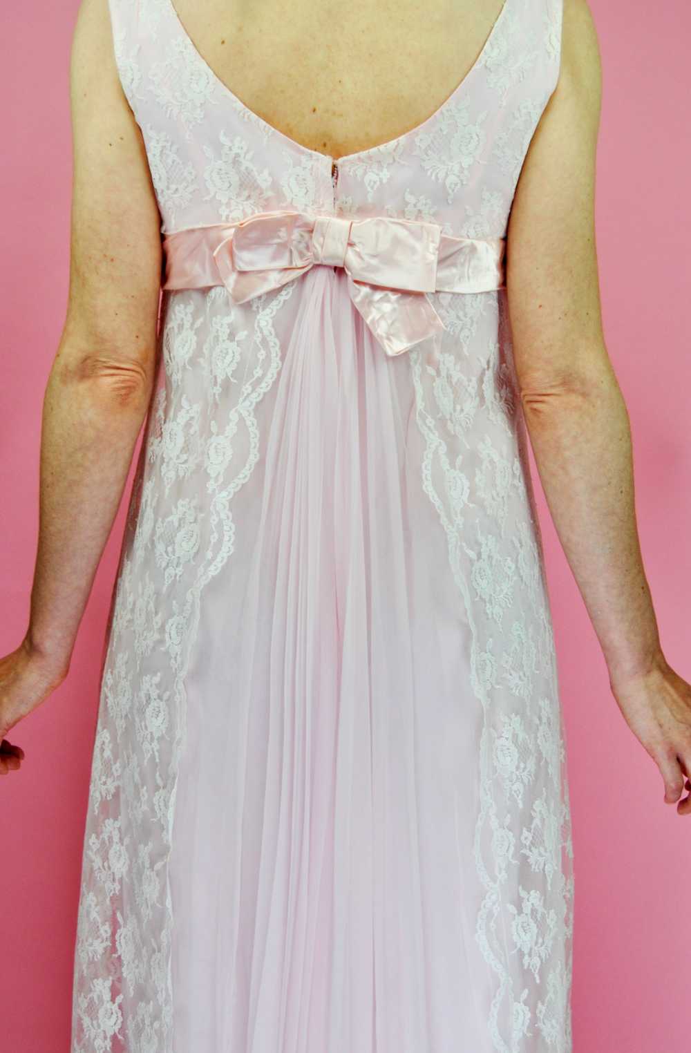 1960s Vintage Pale Pink Lace Gown with Satin Sash… - image 3