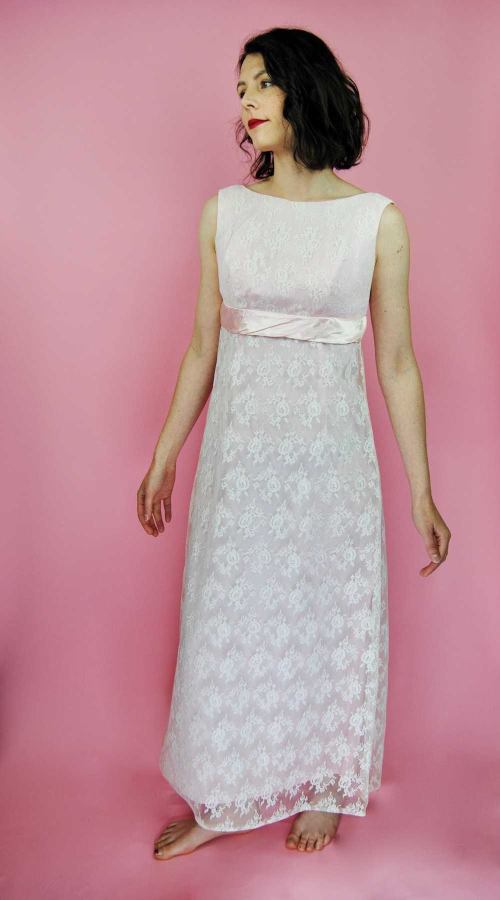 1960s Vintage Pale Pink Lace Gown with Satin Sash… - image 5
