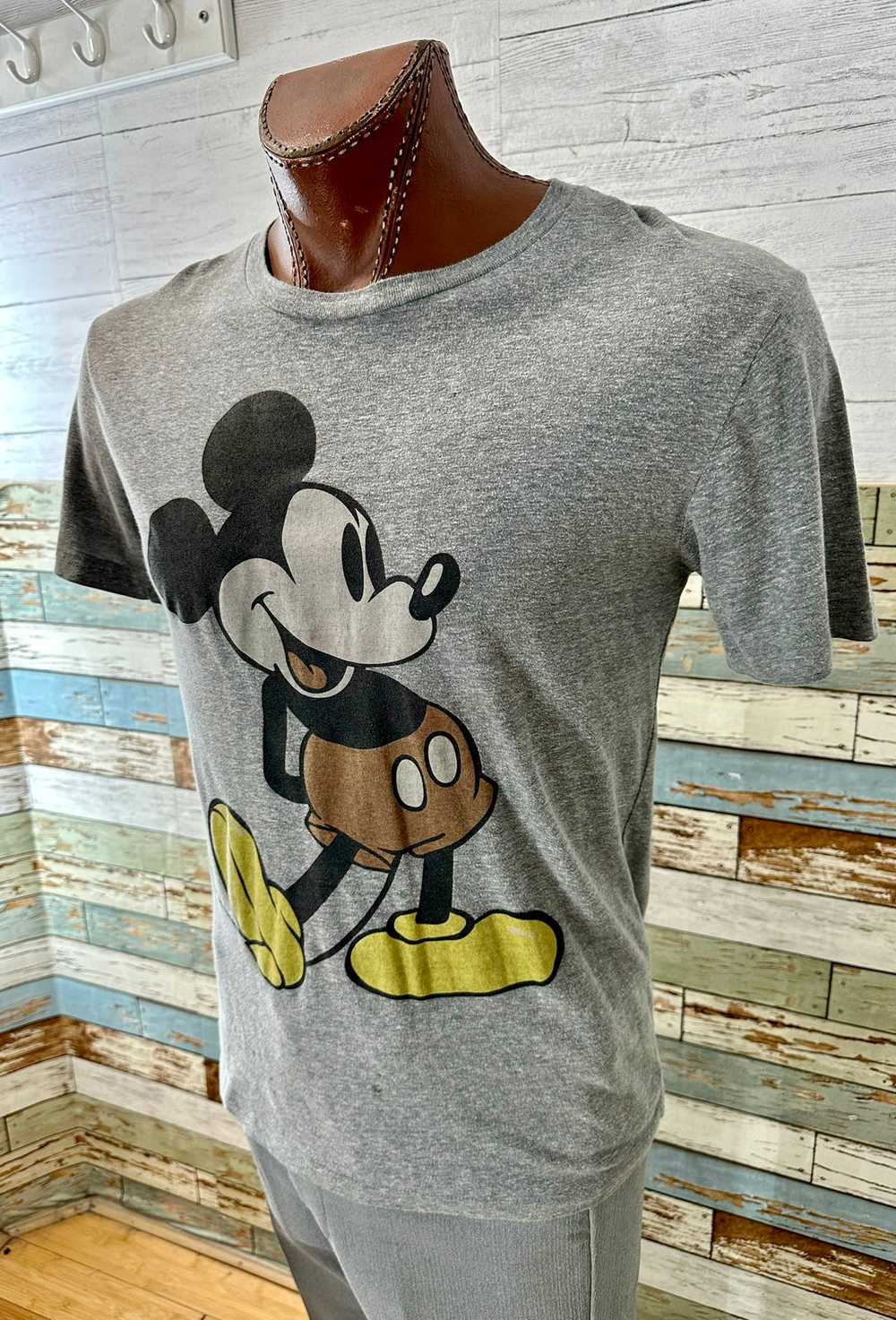 00’s Gray Disney Mickey Print T-shirt - image 5