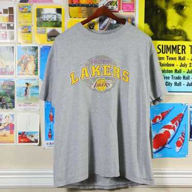 Vintage Majestic NBA Property Of The Los Angeles Lakers Graphic T-shirt  Large