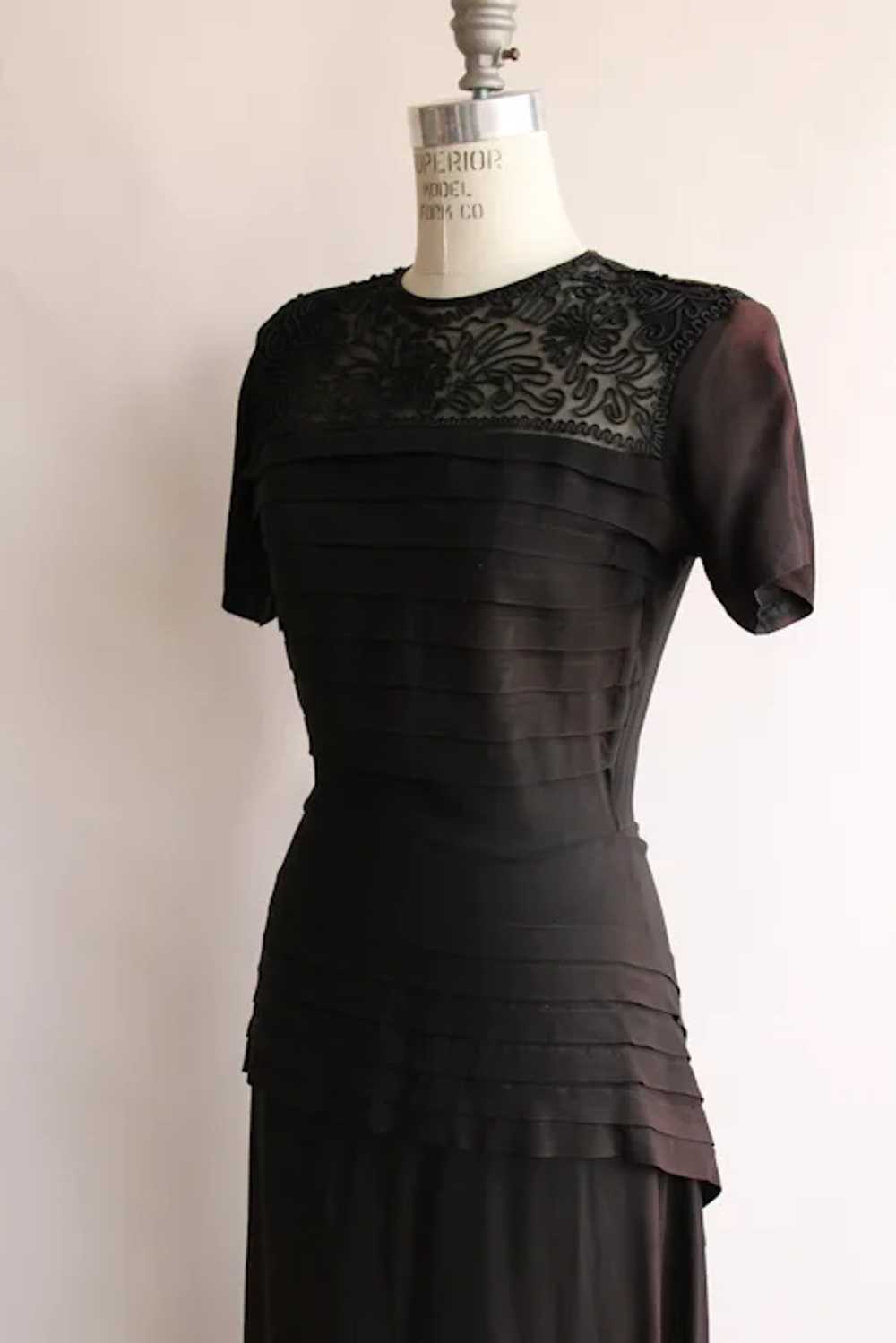 Vintage 1940s Dress / Black Rayon Dress With Sout… - image 8