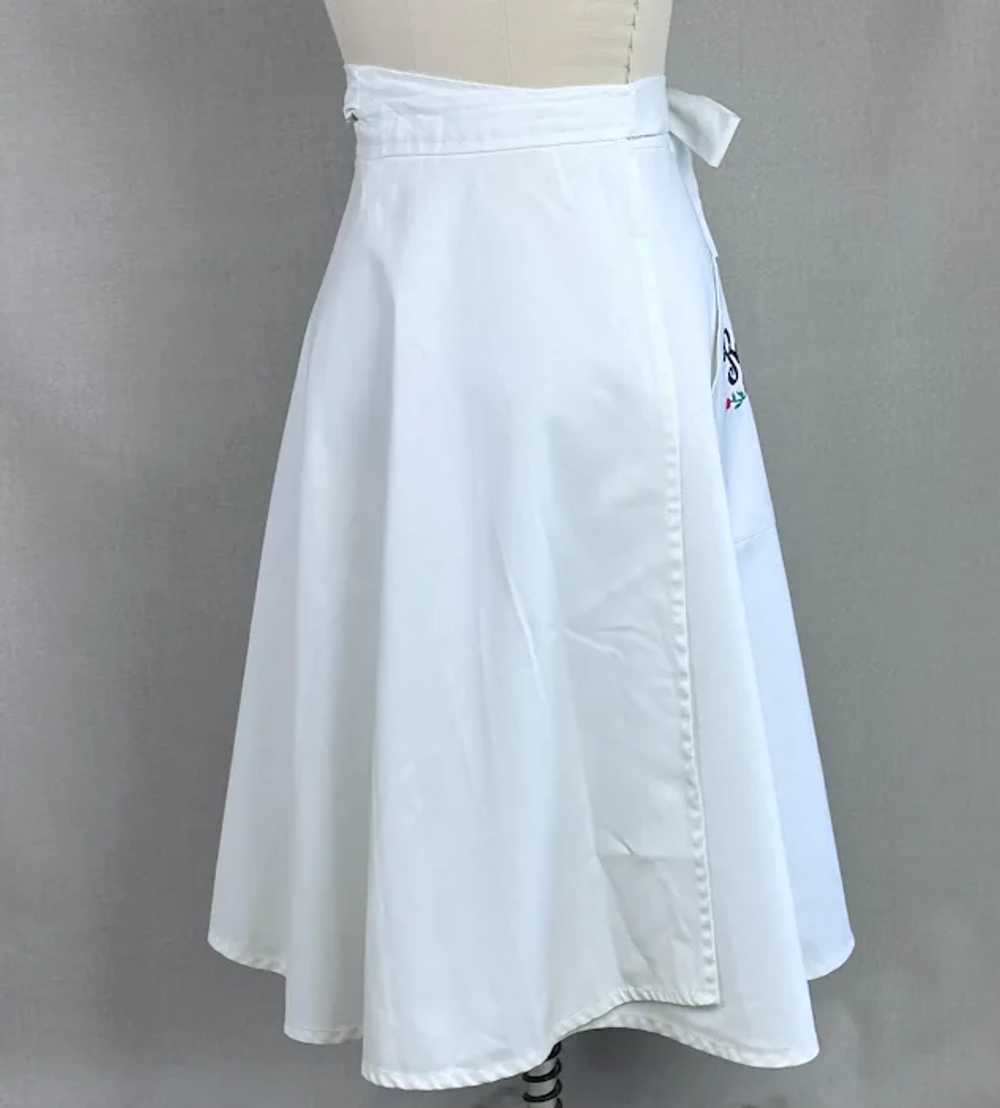 Vtg White Cotton Wrap Skirt, Monogrammed with R, … - image 6