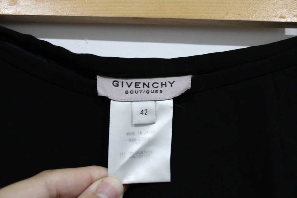 Avant Garde × Givenchy × Luxury Givenchy Boutique… - image 6