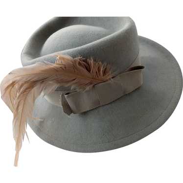Vintage Gray Wool Feathered Hat 1970s does 1940s - image 1