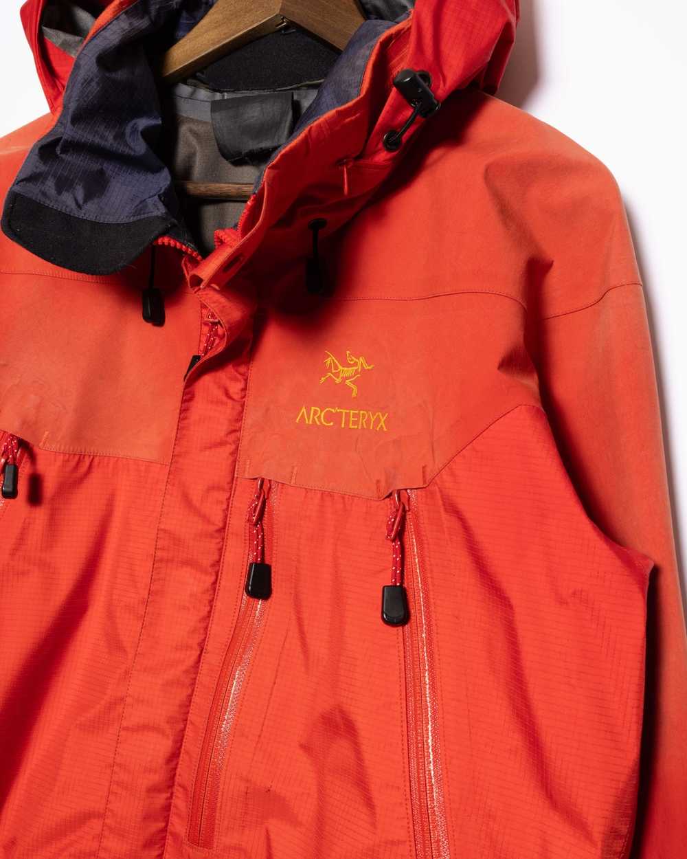 Arc'Teryx Arcteryx Rare Red Theta Ar Vintage 1998 - image 2