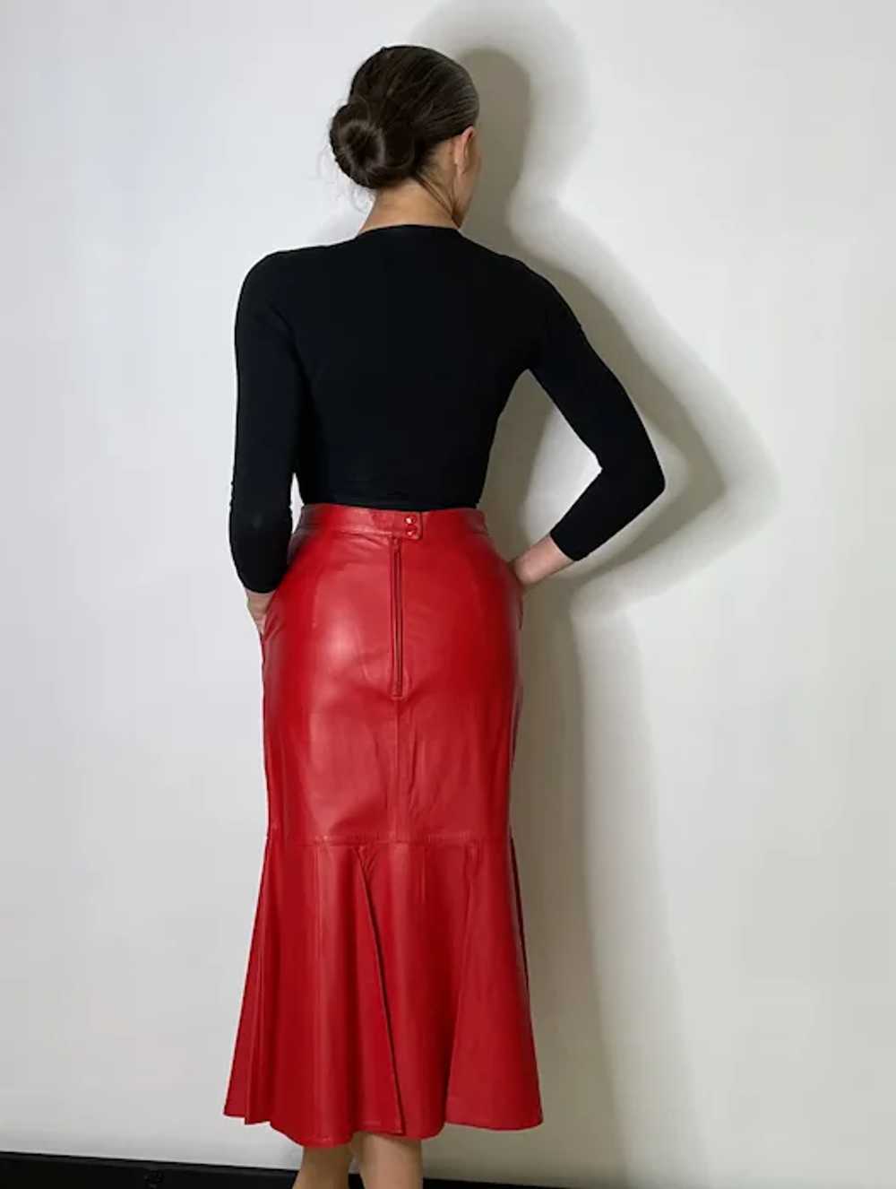 1980s Red Leather Mermaid Fishtail Skirt Trumpet … - image 5