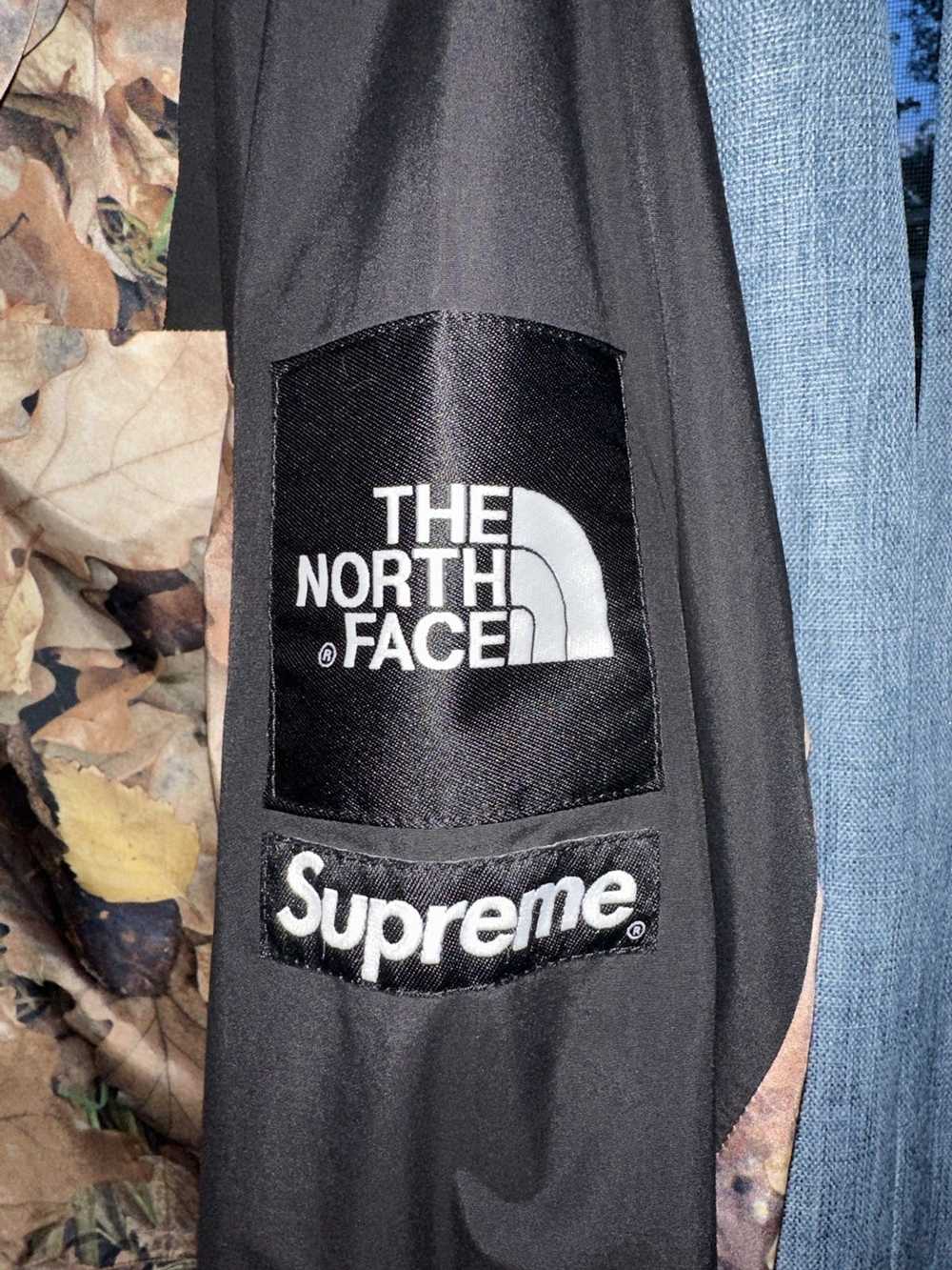 Supreme Supreme North face leaves jacket - image 2