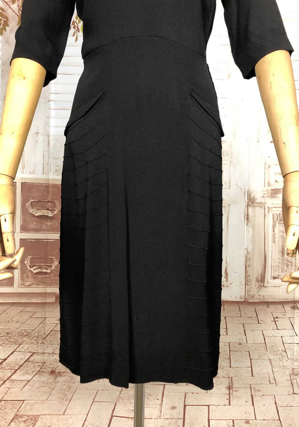 Classic Early 1940s Vintage Black Crepe Dress Wit… - image 10