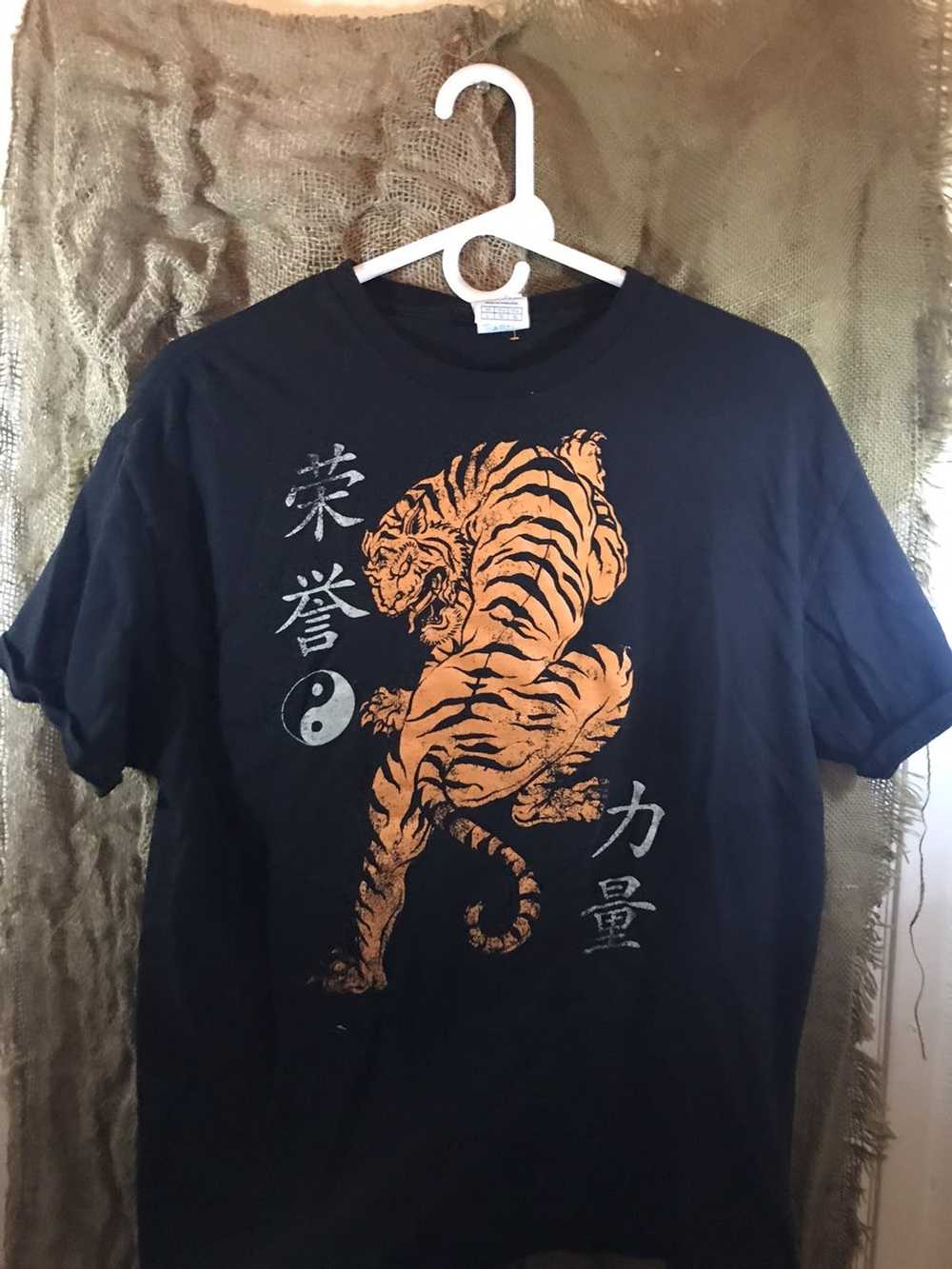 Japanese Brand × Streetwear Rare classic tiger tee - image 1