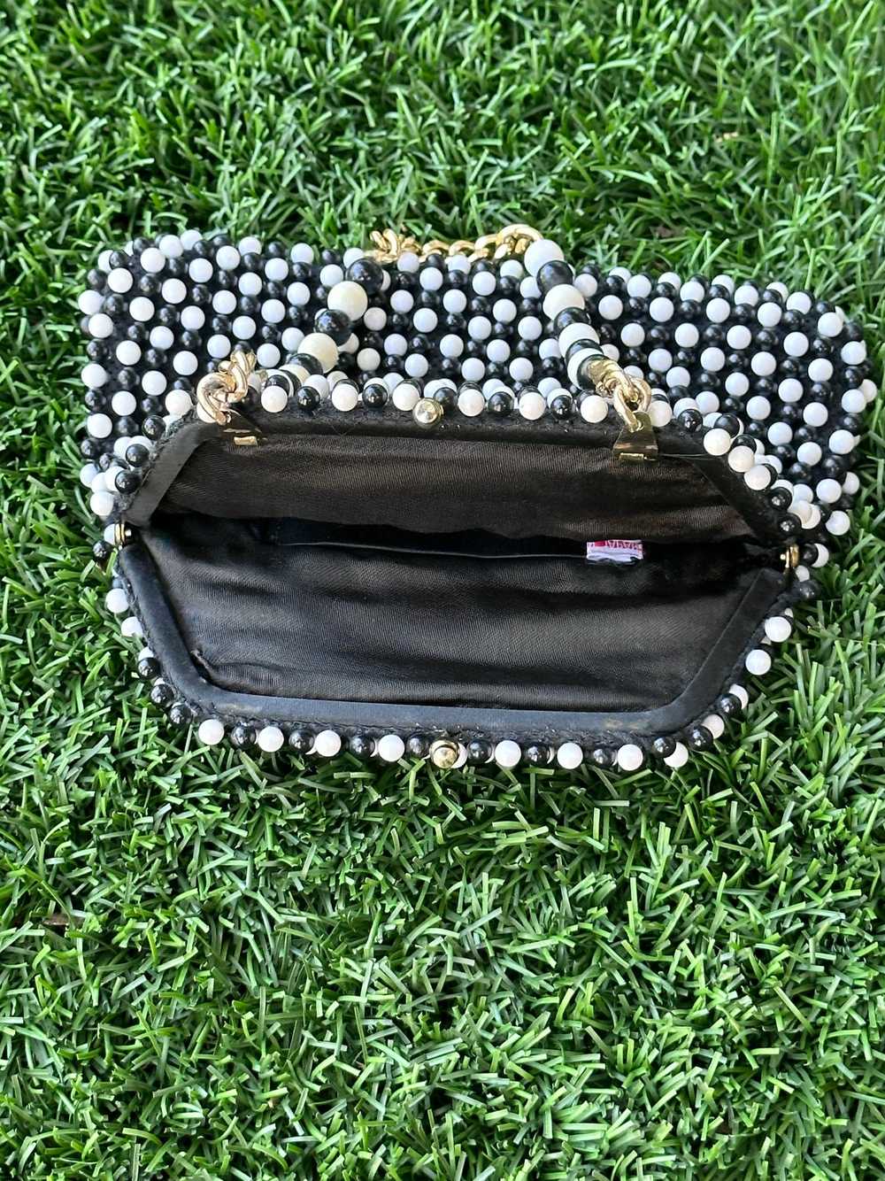 1960’s Black And White Beaded Purse - image 4
