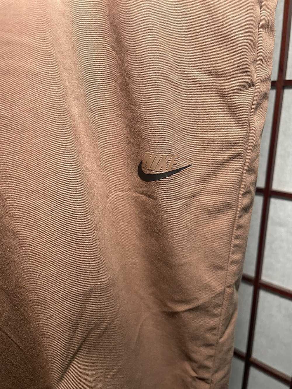 Nike Nike Sportswear Woven Unlined Cropped Pants - image 3