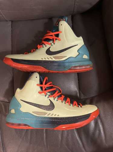 Kevin Durant × Nike KD 5 All star extraterrestrial