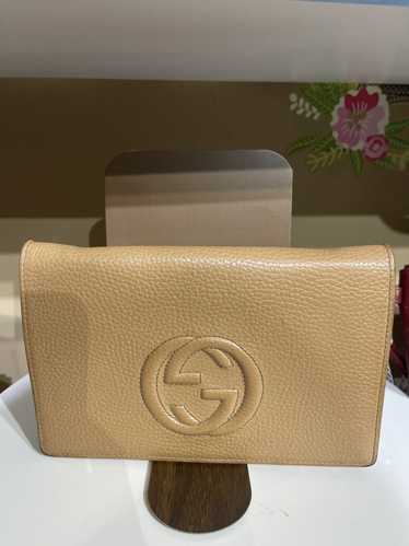 Gucci Gucci Soho wallet Calfskin Chain Camelia