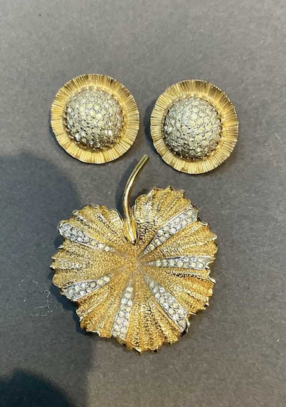 Vintage Nettie Rosenstein Earrings and Brooch Cle… - image 2