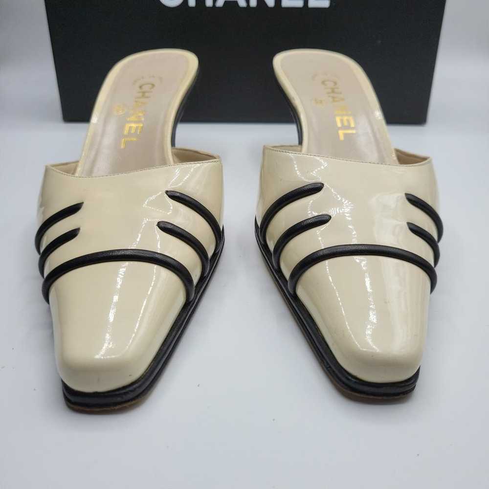 Chanel Patent leather mules - image 4