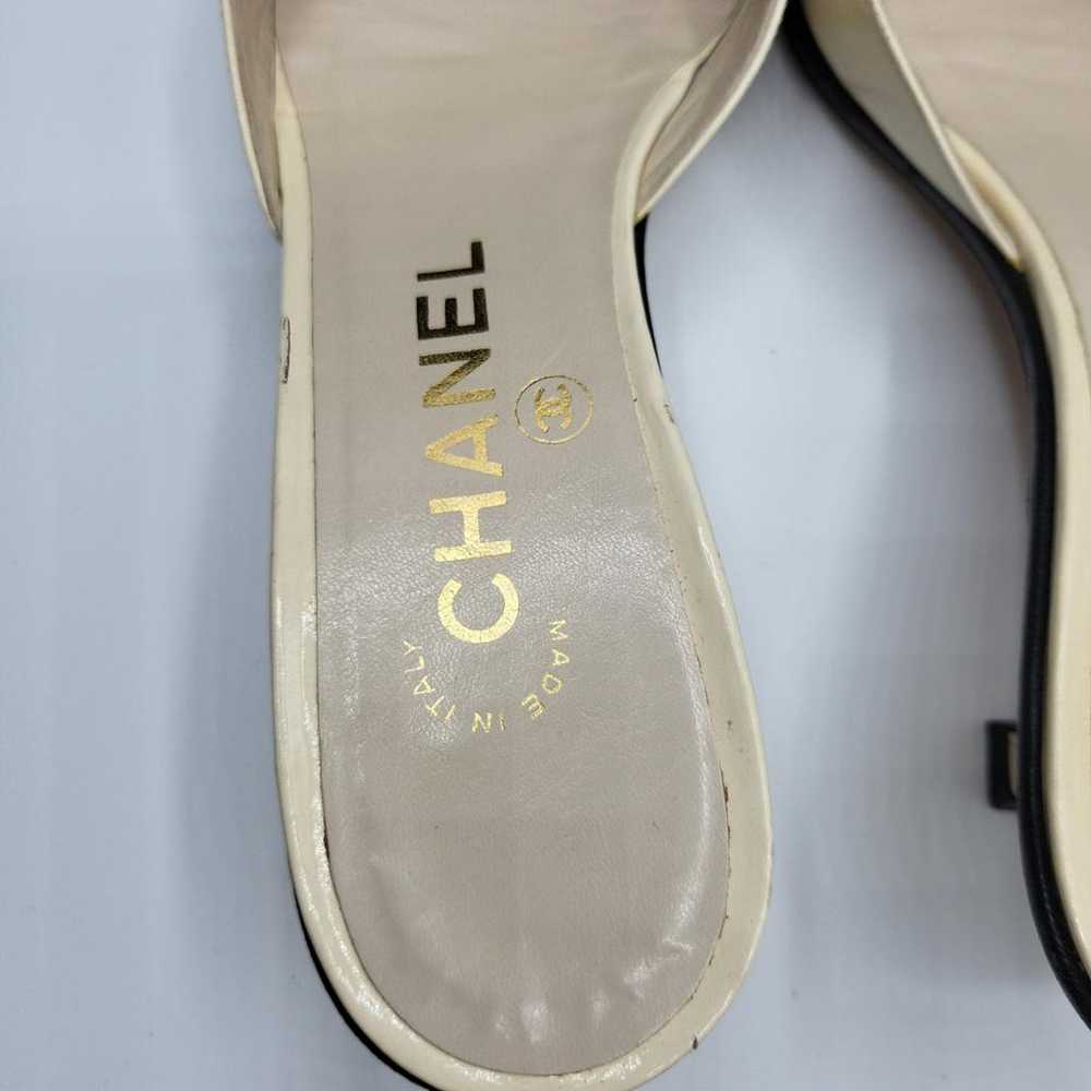Chanel Patent leather mules - image 7