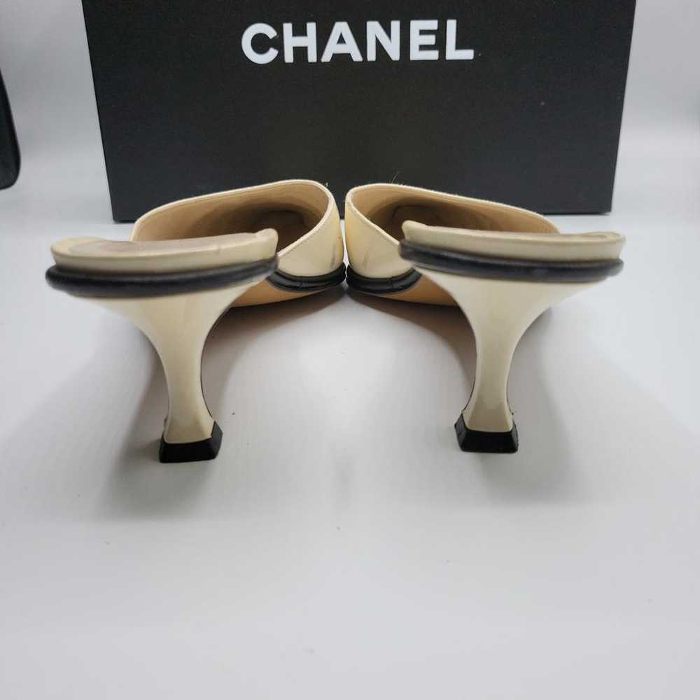 Chanel Patent leather mules - image 8