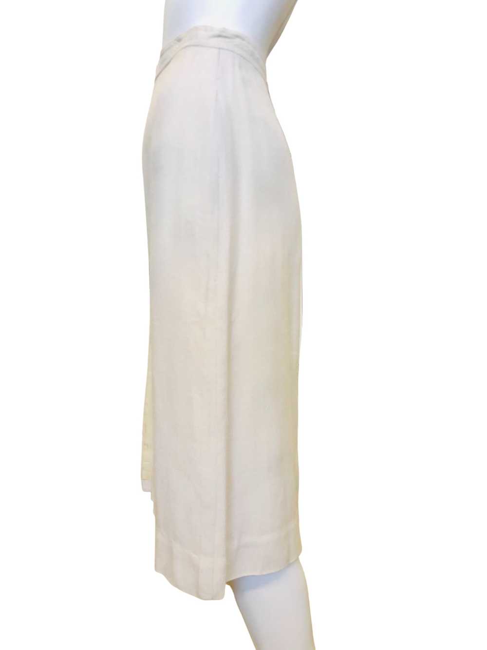 1980's Ivory Pencil Skirt w/Side Slit - image 2