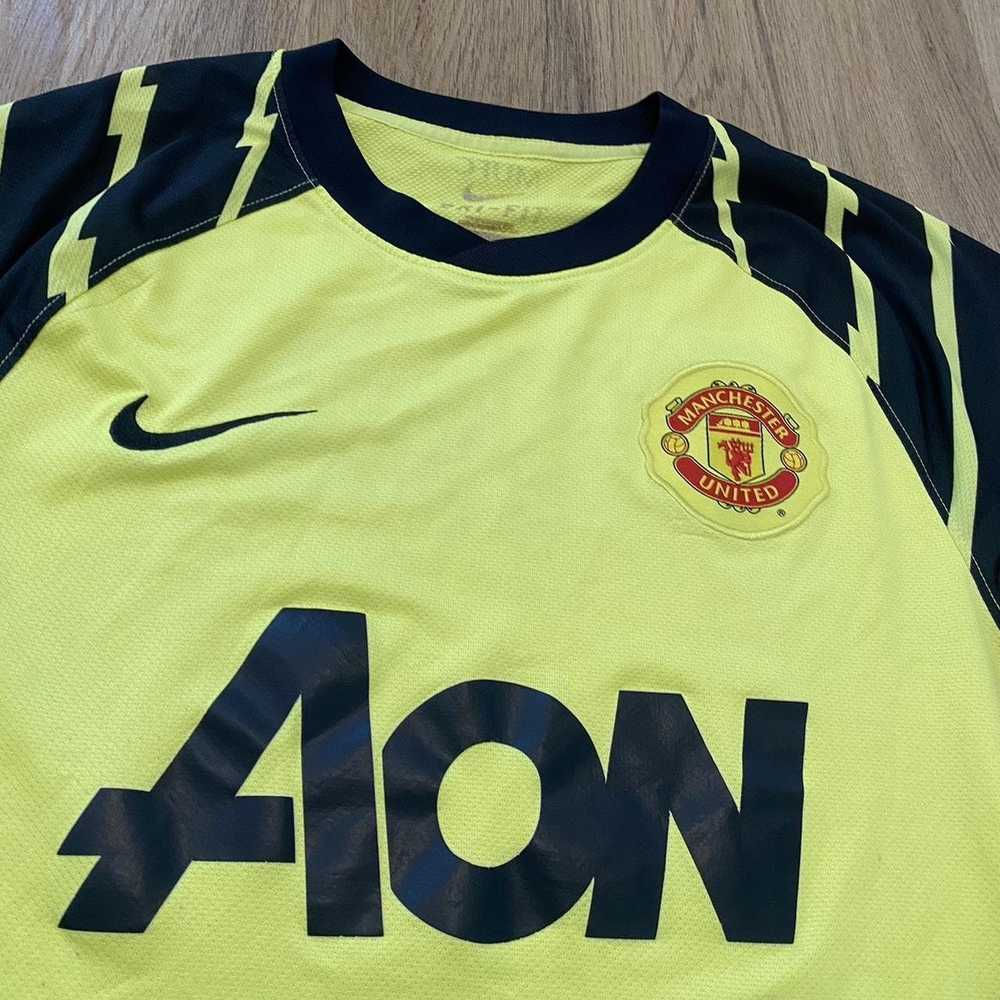 Nike 2010-11 Manchester United Football Shirt Pre… - image 3