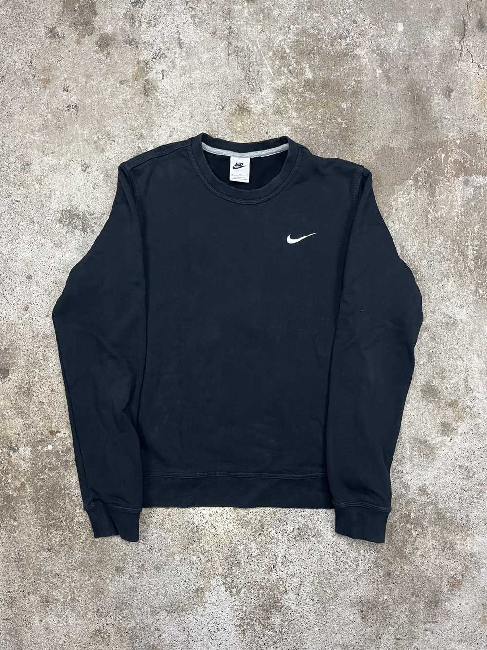 Nike × Streetwear × Vintage Nike Black Crewneck - image 2